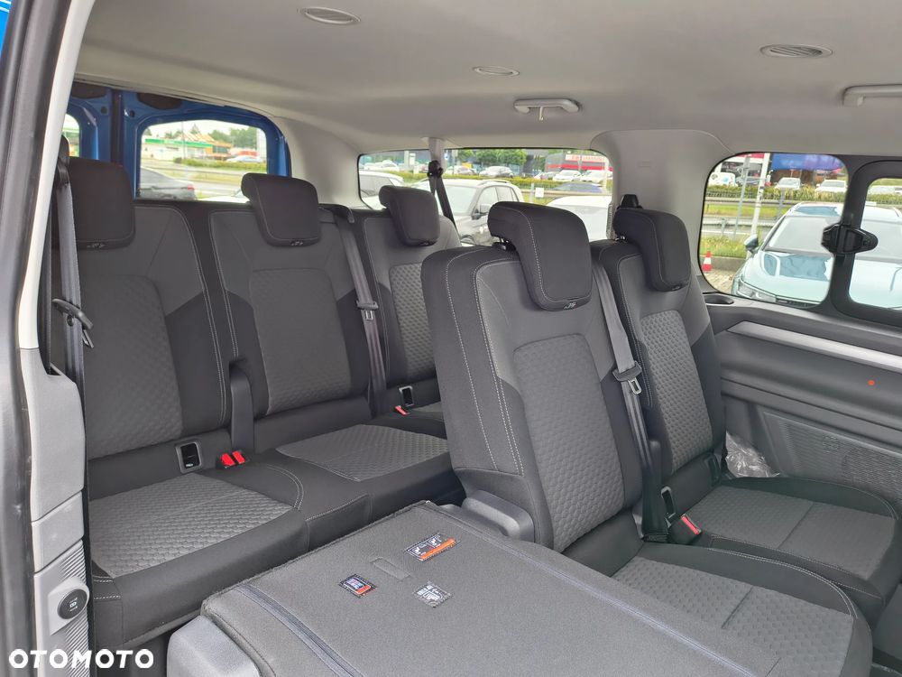 Volkswagen Caravelle - 2