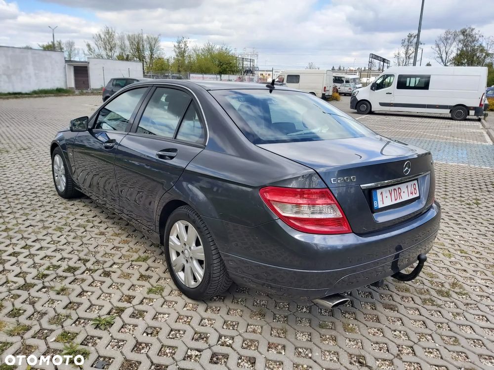Mercedes-Benz Klasa C 200 CDI BlueEff Avantgarde - 3