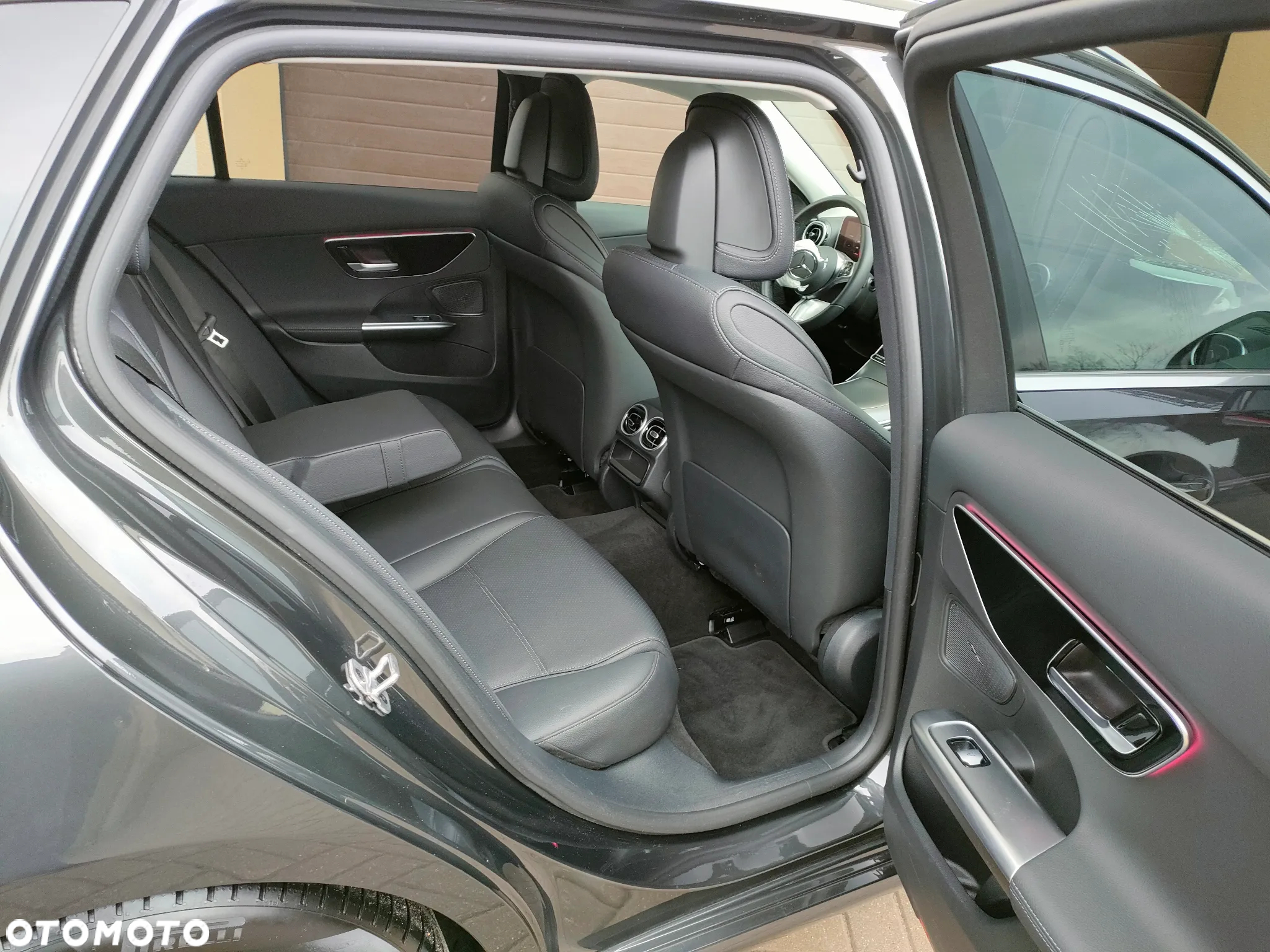 Mercedes-Benz Klasa C 200 d T 9G-TRONIC Avantgarde Advanced - 32