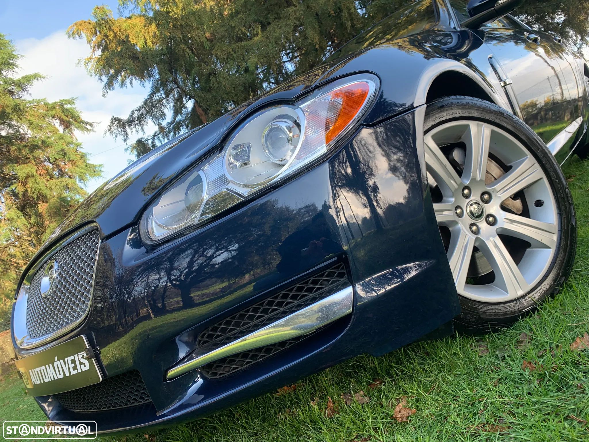 Jaguar XF 3.0 D V6 Premium Luxury - 1