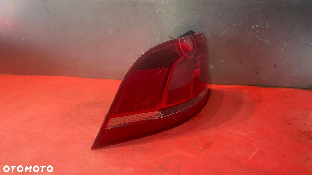 LAMPA TYŁ LEWA W BŁOTNIK VW PASSAT B7 KOMBI - 4