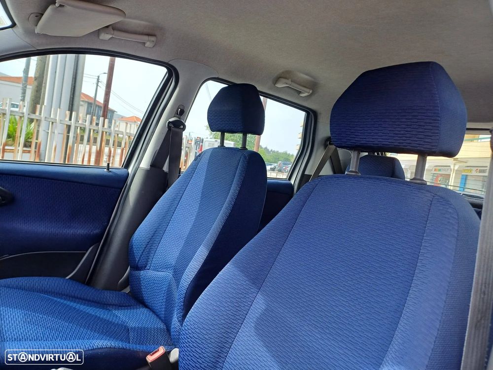 Fiat Punto 1.2 16V ELX - 13