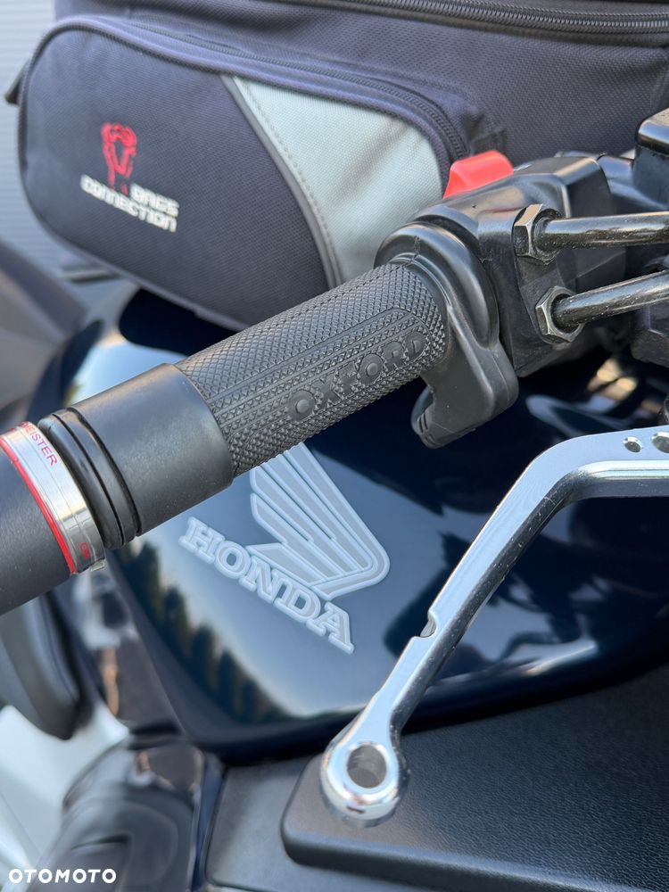 Honda ST - 29