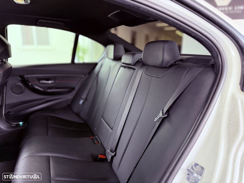 BMW 320 d Auto Pack M - 8