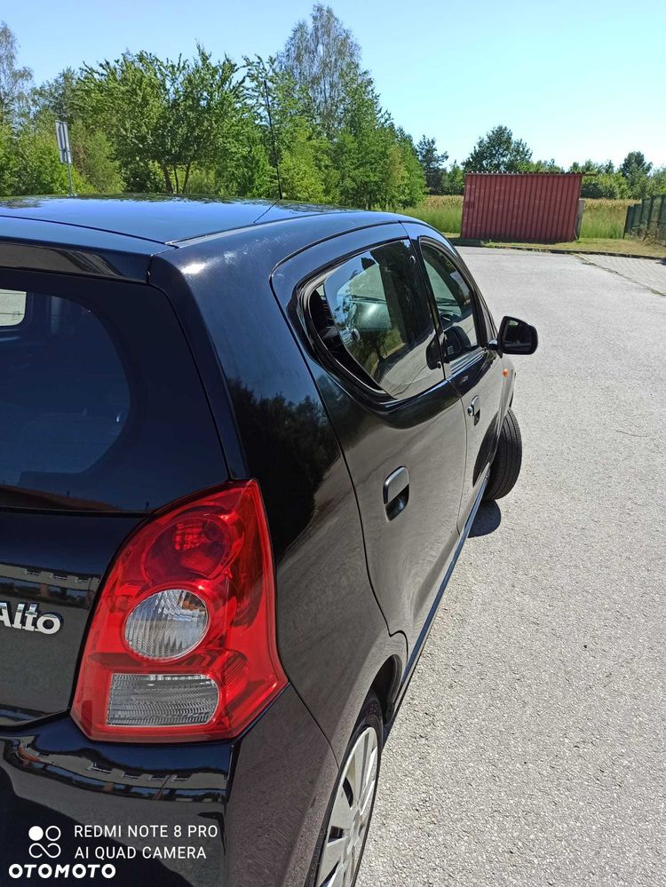 Suzuki Alto - 2