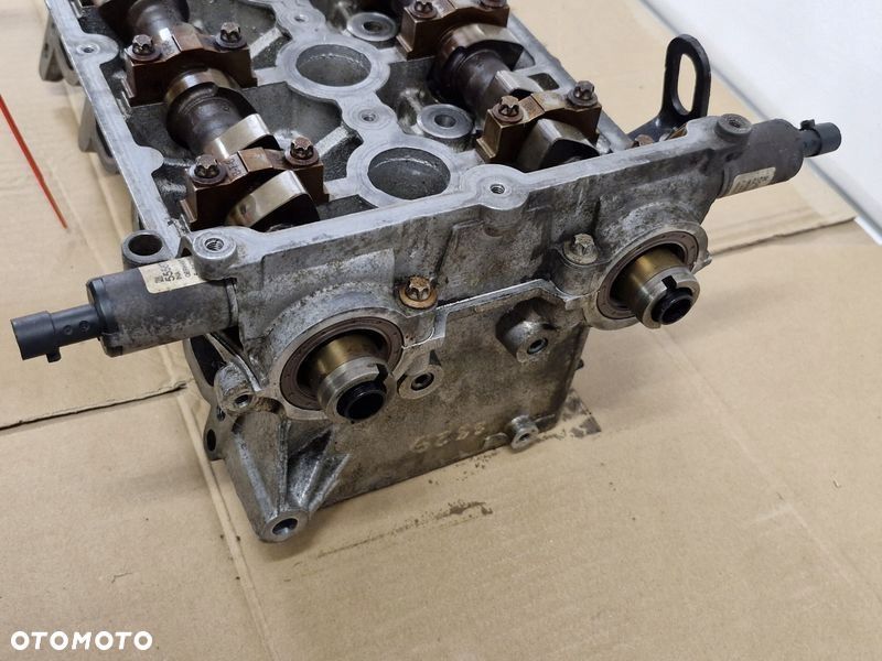 OPEL ZAFIRA B ASTRA H 1.8 B GŁOWICA SILNIKA WAŁKI 55568363 - 8