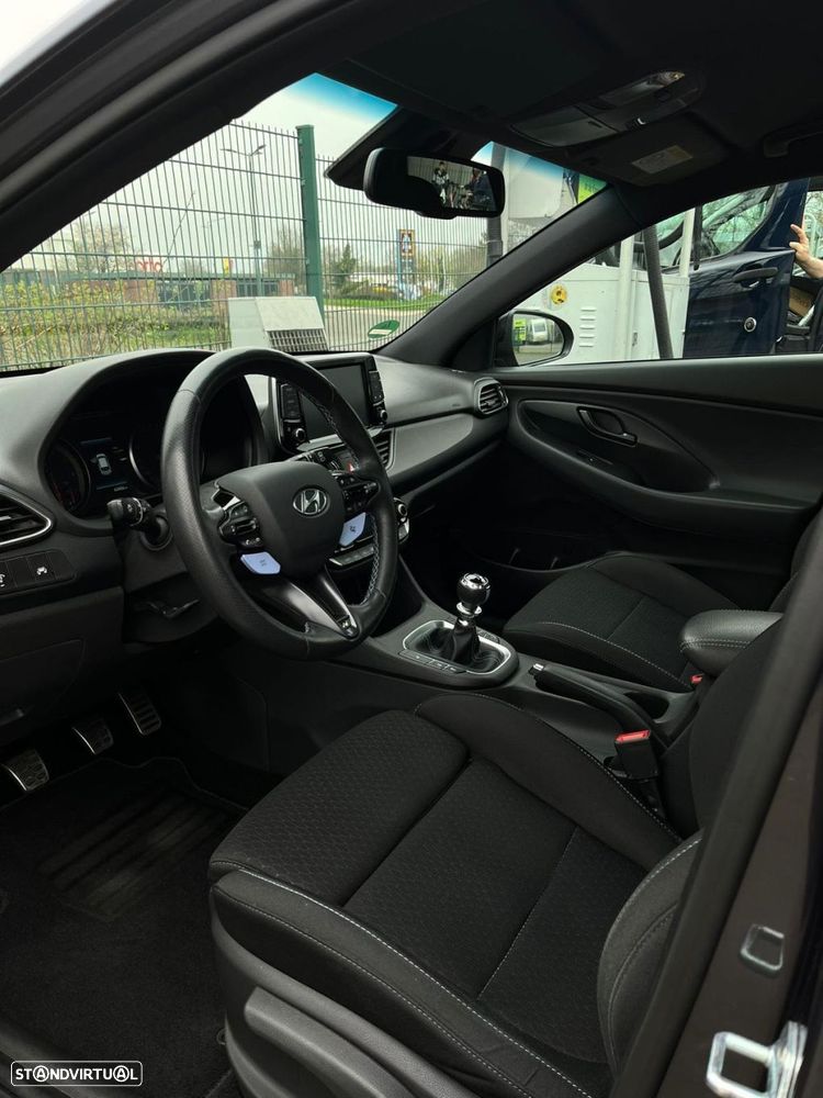 Hyundai i30 N 2.0 T-GDi Performance Pack - 8