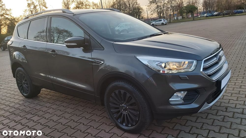 Ford Kuga 1.5 TDCi 2x4 Titanium - 10