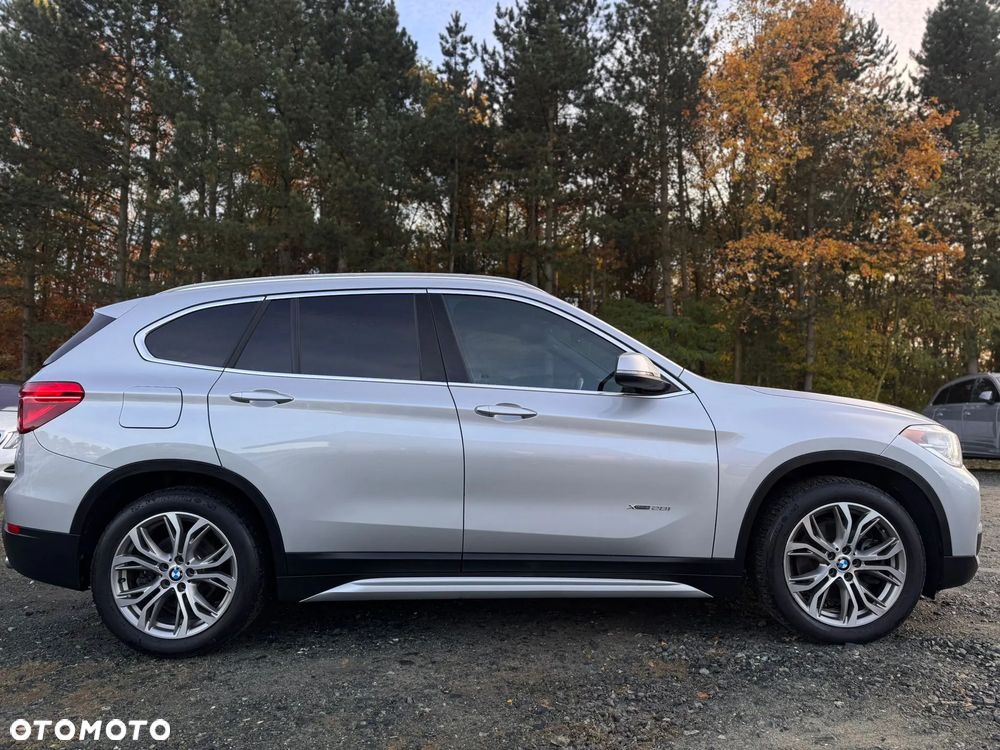 BMW X1 xDrive25i xLine - 16