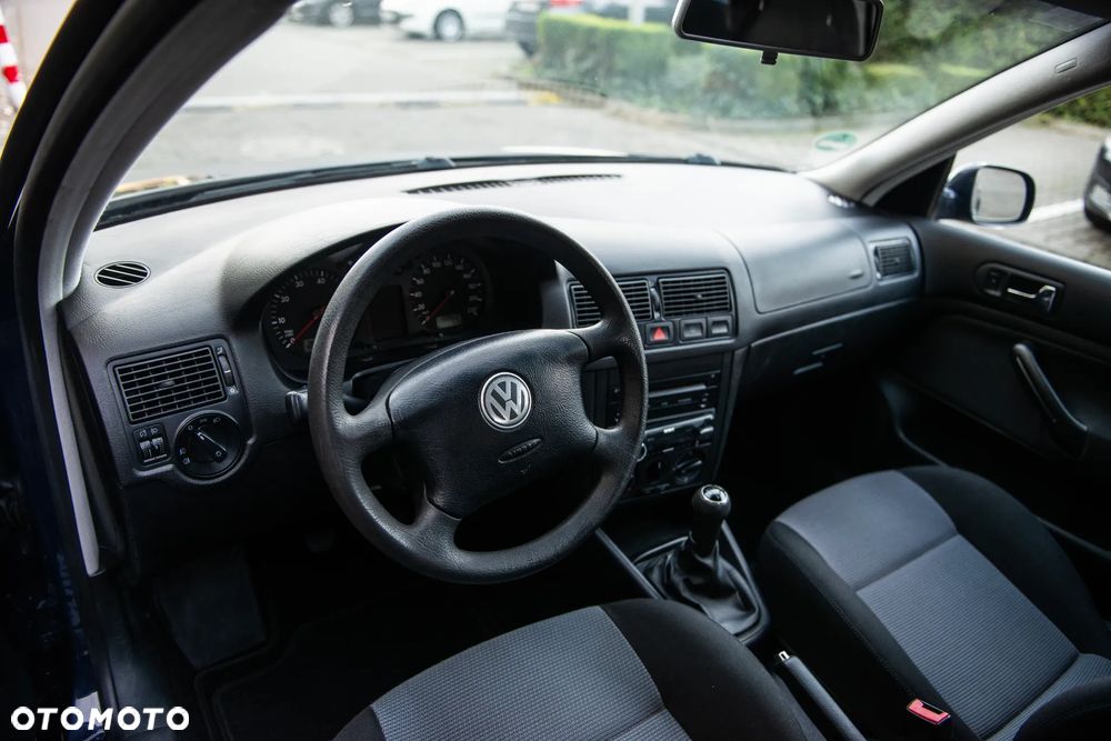 Volkswagen Golf 1.4 Comfortline - 19