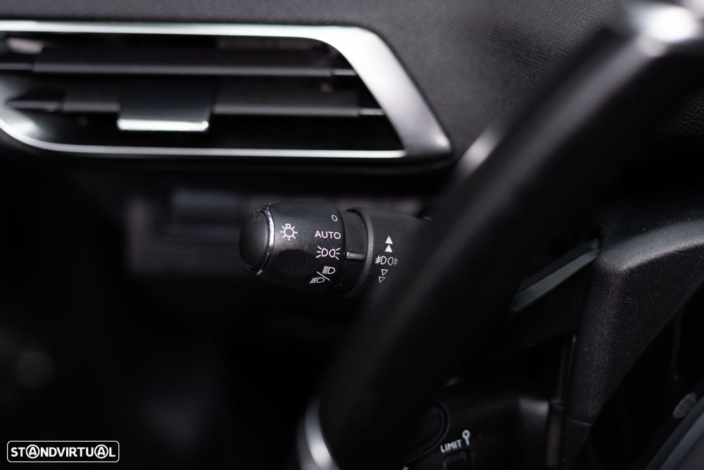 Peugeot 5008 1.5 BlueHDi GT Line EAT8 - 36