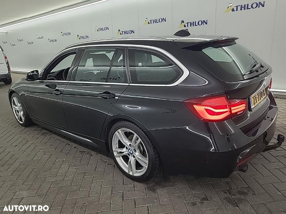 BMW Seria 3 318i Touring Aut. Edition M Sport Shadow - 4