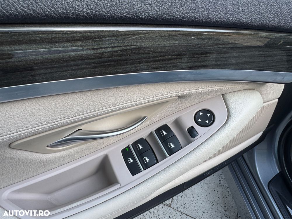 BMW Seria 5 520d Aut. Luxury Line - 9