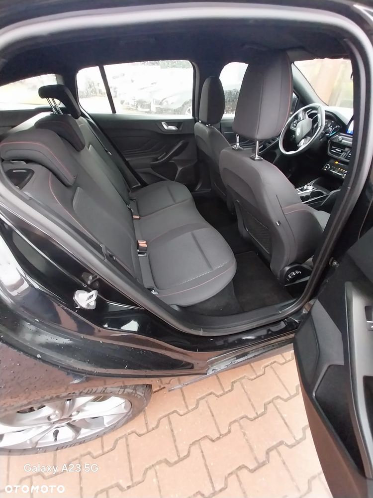 Ford Focus - 12