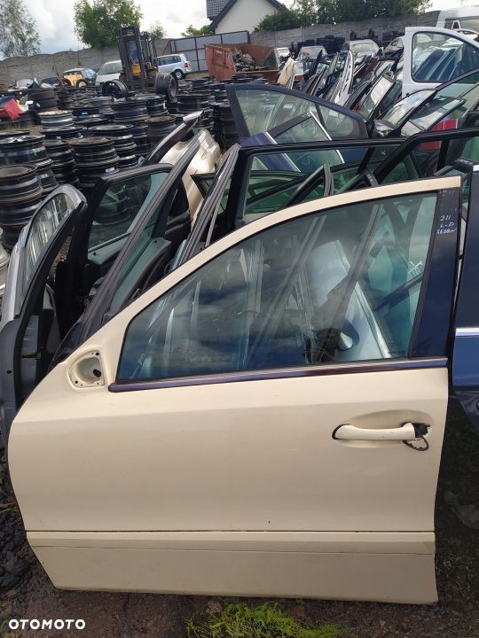 MERCEDES E 211 DRZWI PRZÓD LEWE - 1