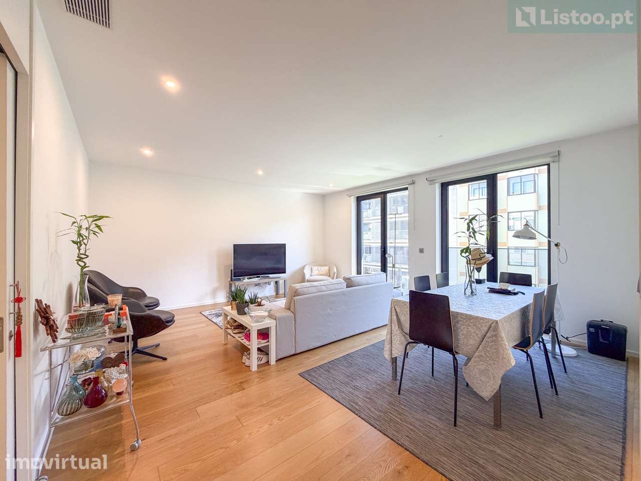 Apartamento T2 Avenidas Novas - Grande imagem: 2/29
