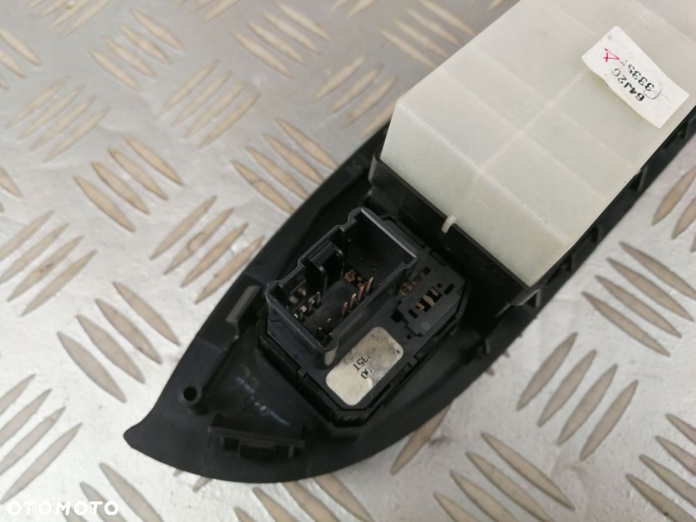 panel przełącznik szyb lusterek lewy przód SUZUKI GRAND VITARA II 2 05- EU - 5