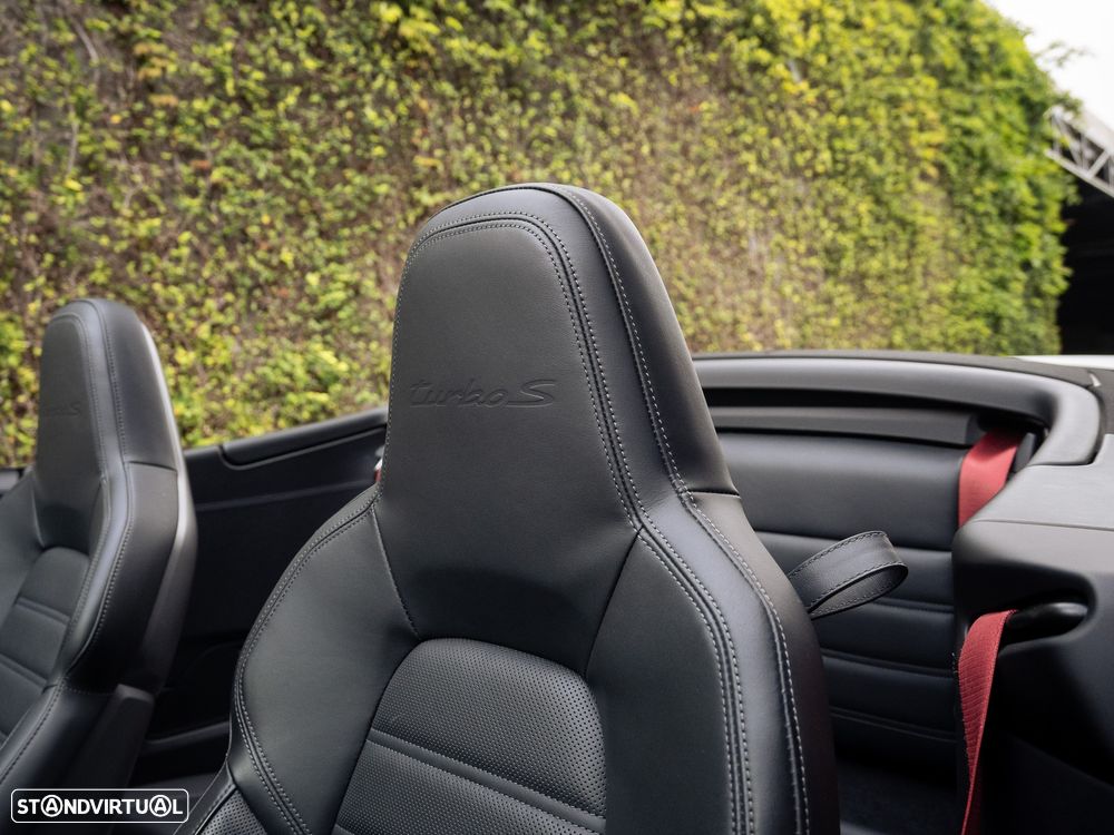 Porsche 911 (992) Turbo S PDK - 24