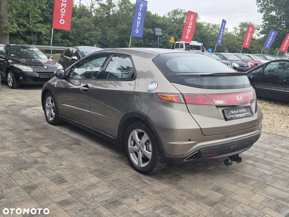 Honda Civic - 8