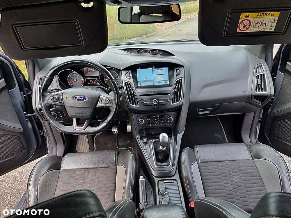 Ford Focus 2.0 TDCi ST - 26