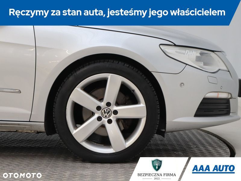 Volkswagen Passat CC - 17