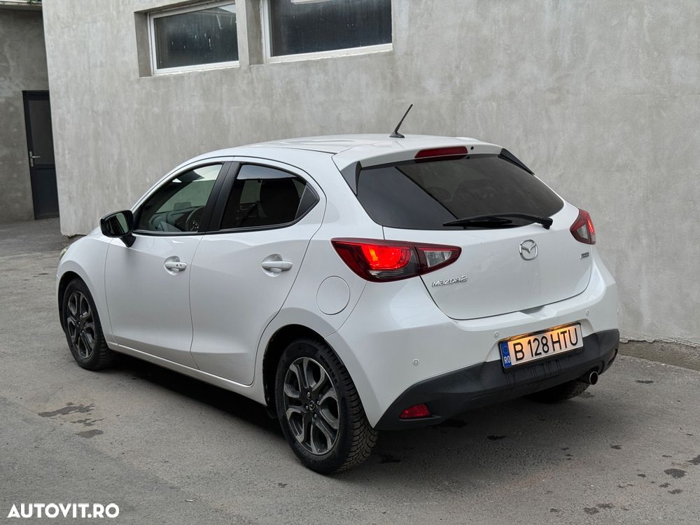 Mazda 2 - 16