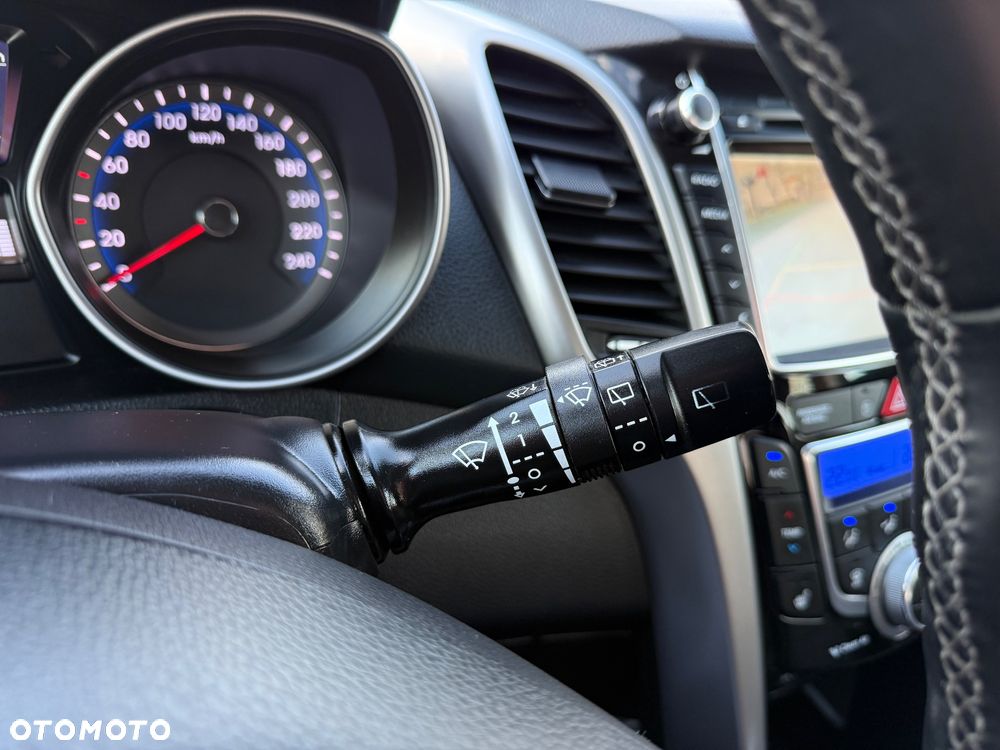 Hyundai i30 1.4 Fifa World Cup Edition - 37