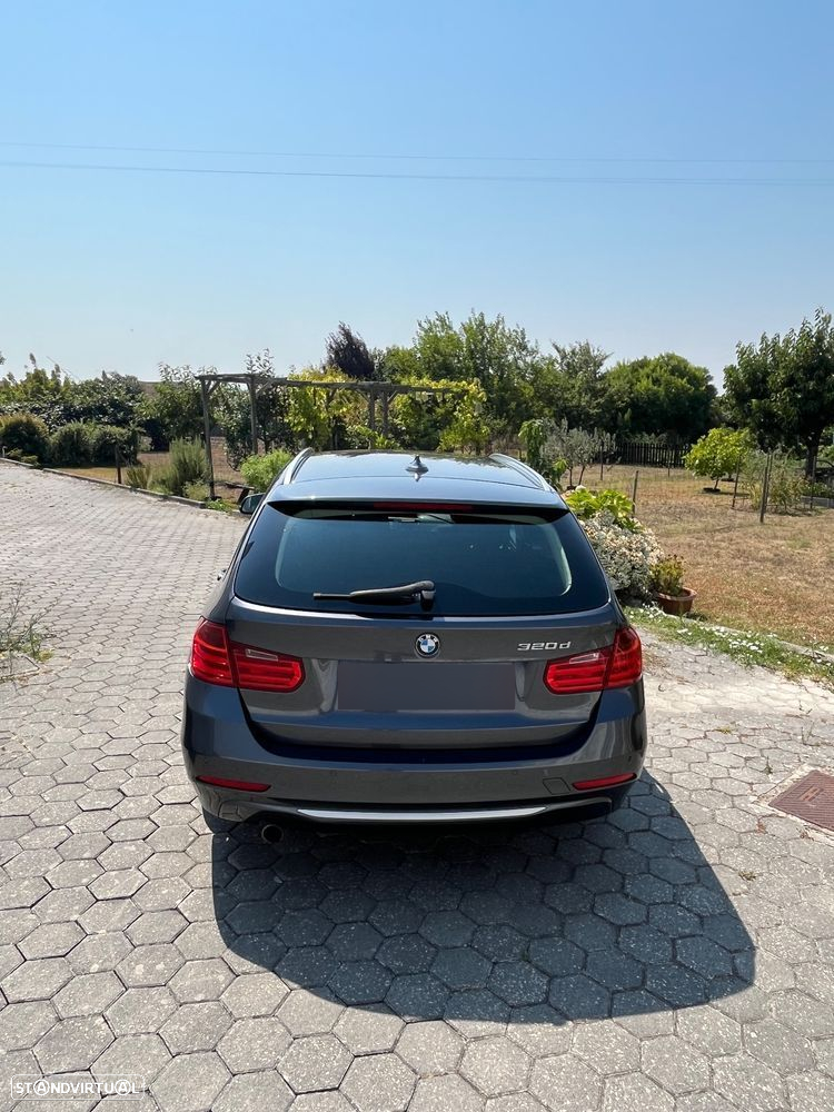 BMW 320 d Touring Auto Line Modern - 8