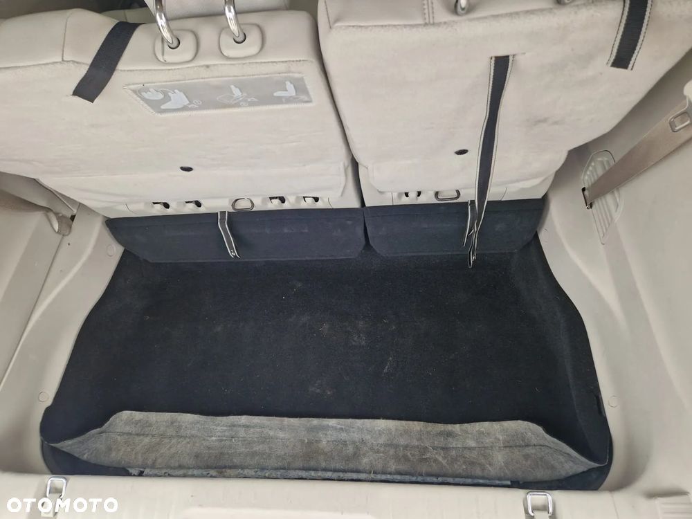 Chrysler Pacifica - 15