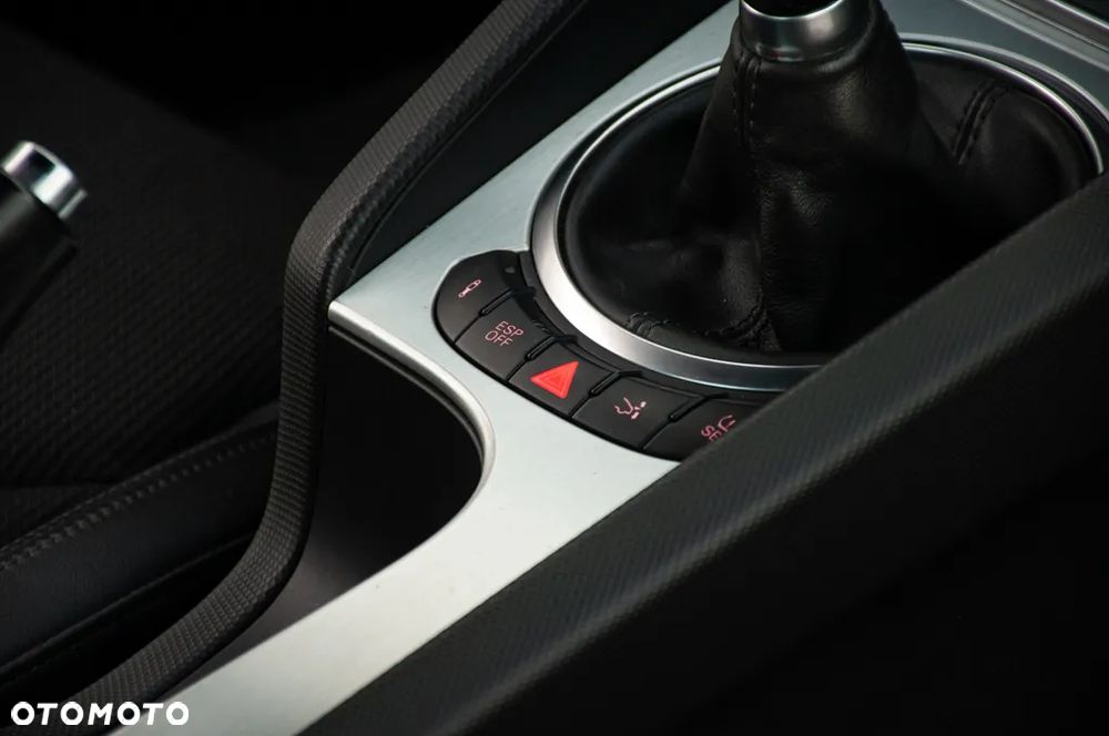 Audi TT Coupé 2.0 TDI quattro - 23