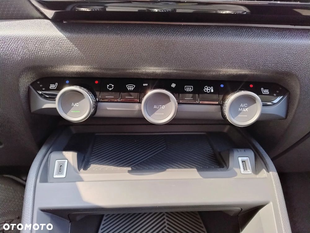 Citroën C4 1.2 PureTech Max S&S EAT8 - 31