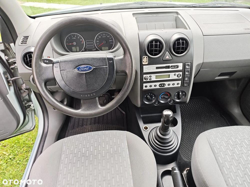 Ford Fusion 1.4 Ambiente - 13