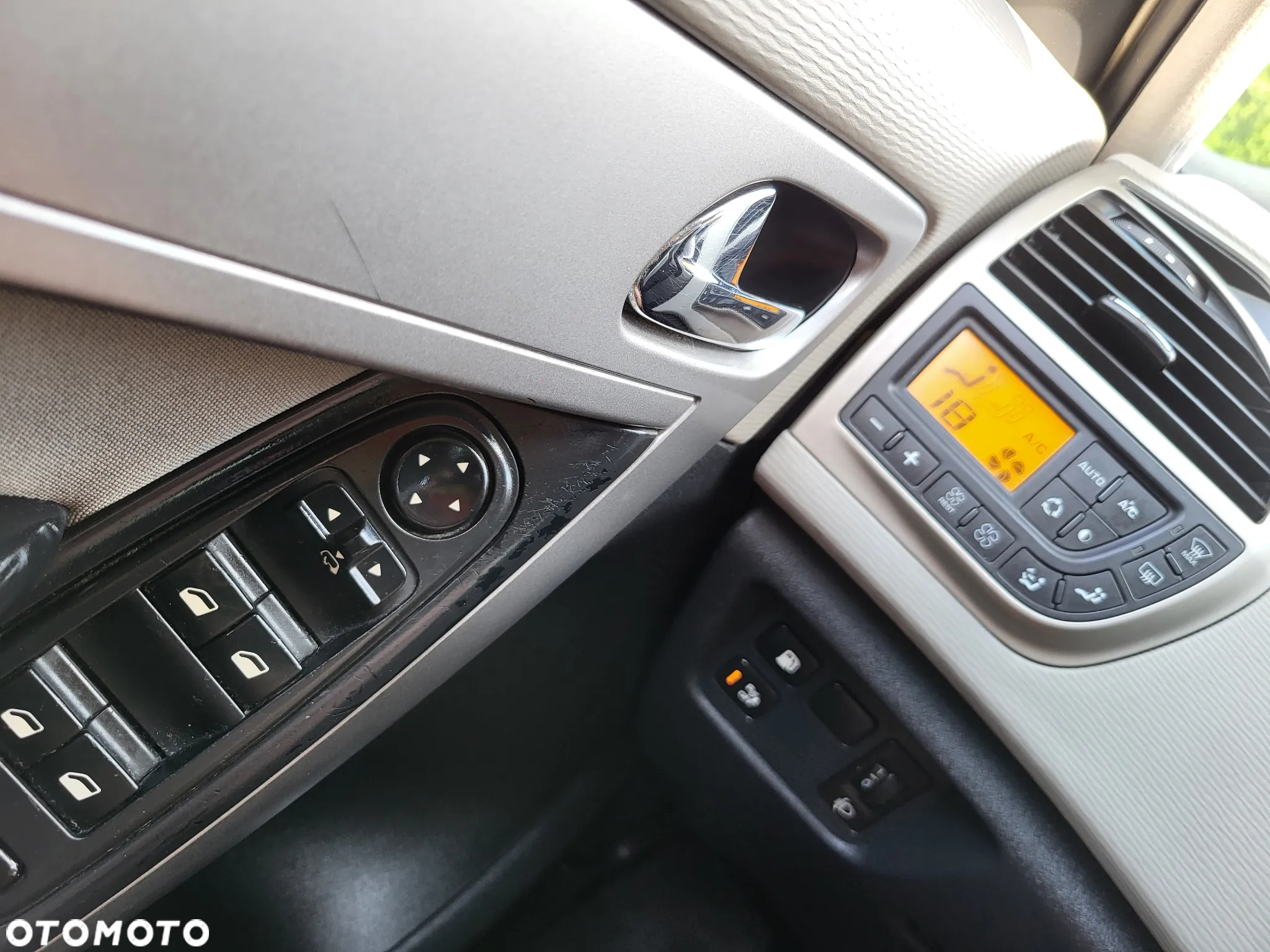 Citroën C4 Grand Picasso - 26
