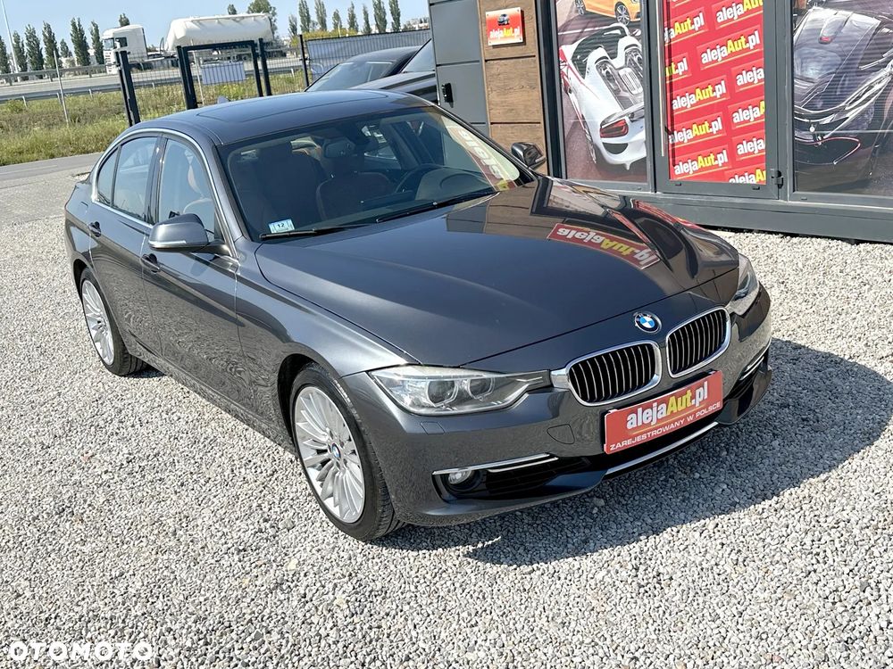BMW Seria 3 335i xDrive Luxury Line - 2