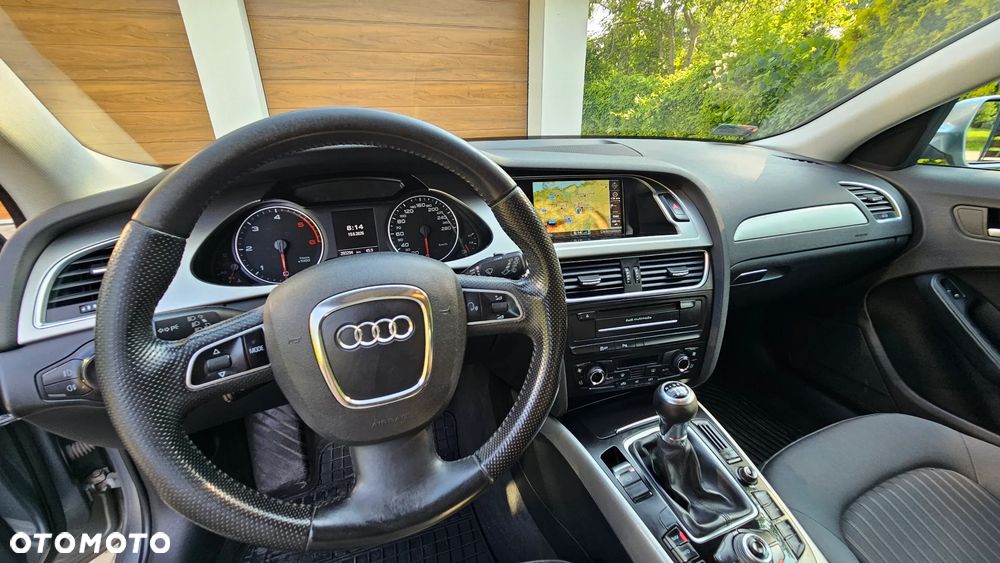 Audi A4 Avant 2.0 TDI - 11