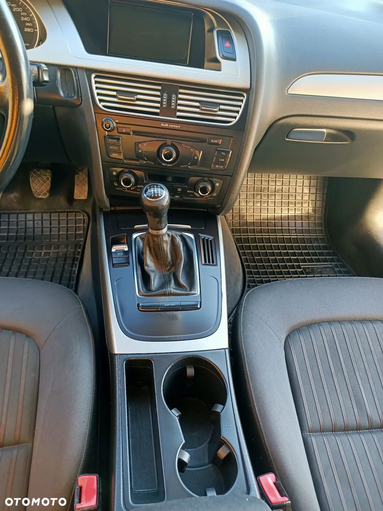 Audi A4 Avant - 11