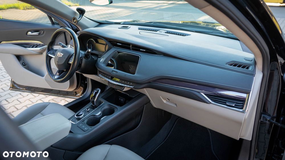 Cadillac XT4 - 24