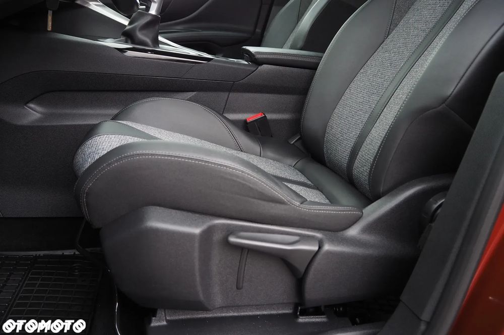 Peugeot 3008 BlueHDi 130 Stop & Start Allure - 27