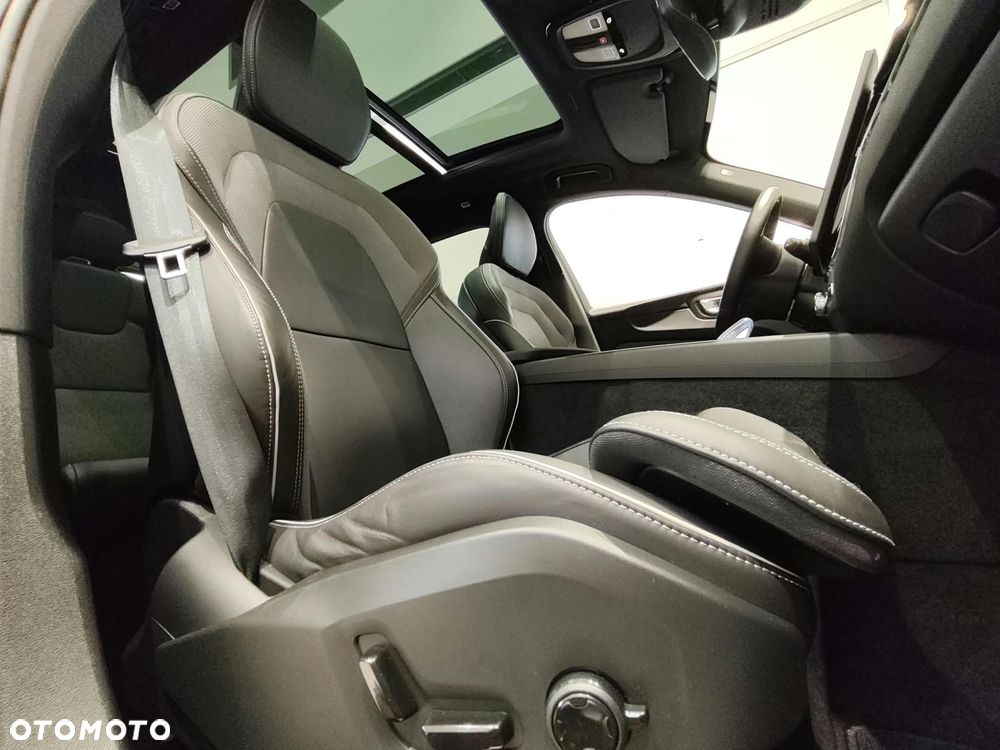 Volvo XC 60 B5 B AWD Ultimate Black Edition - 18