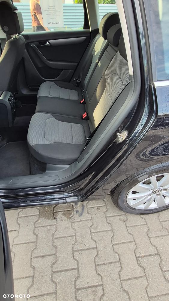 Volkswagen Passat 2.0 TDI Comfortline DSG - 8