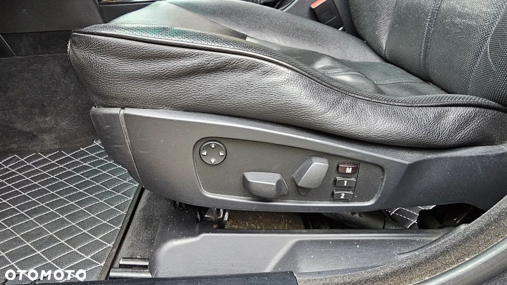 BMW Seria 5 530d - 24