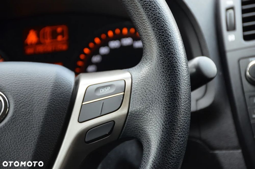 Toyota Avensis 1.8 Edition - 30