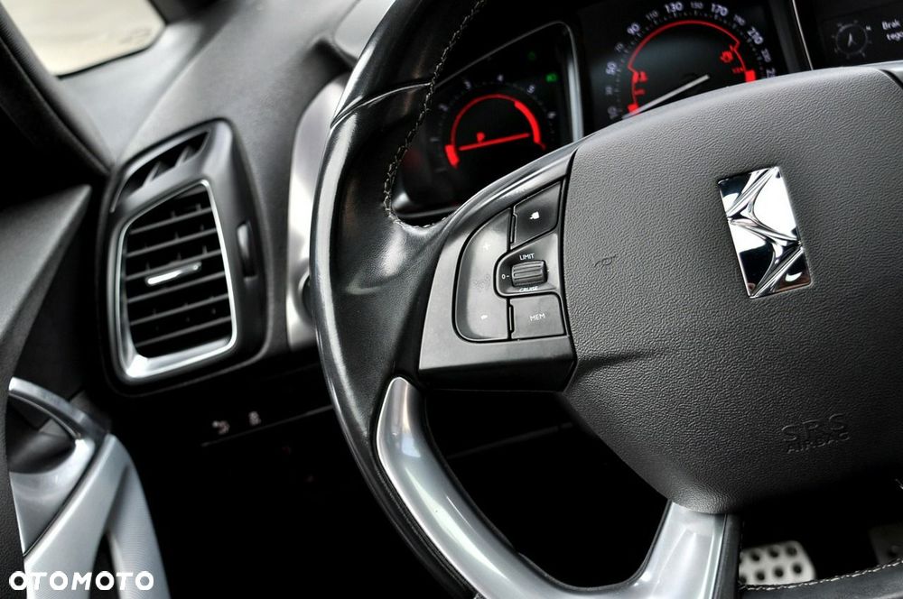 Citroën DS5 HDi 165 SportChic - 25