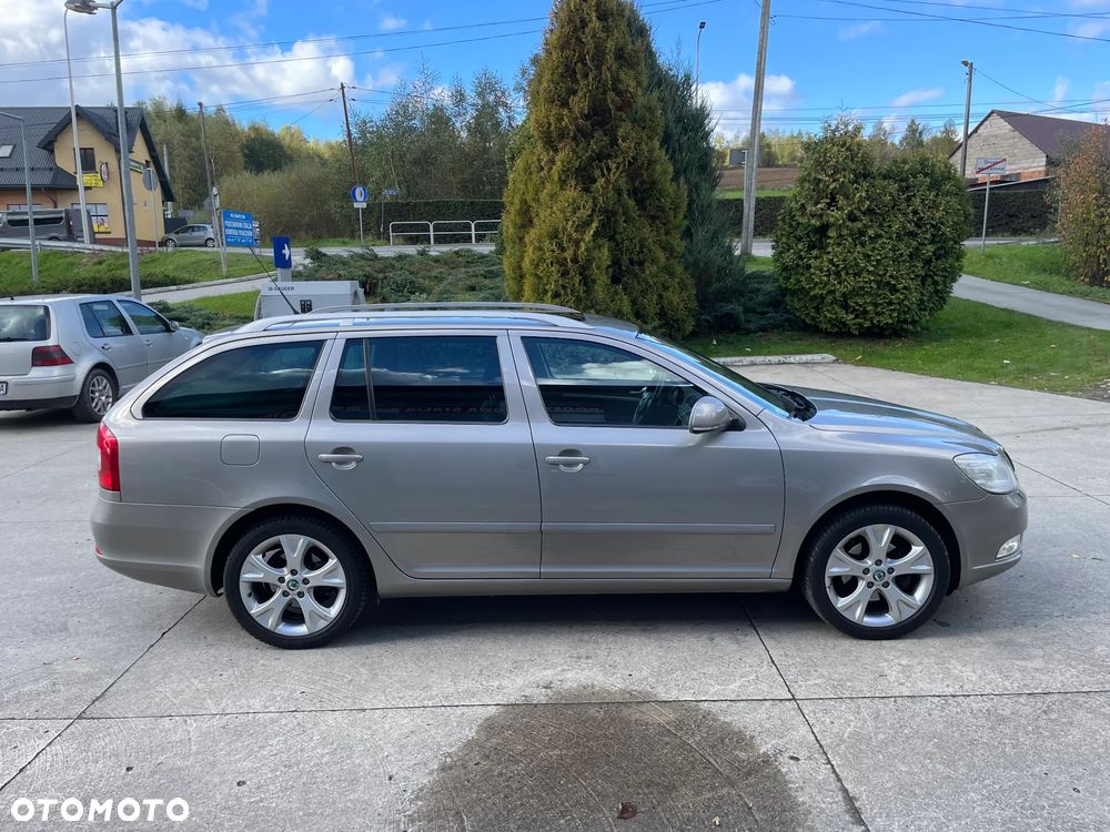 Skoda Octavia 1.8 TSI DSG Elegance - 8