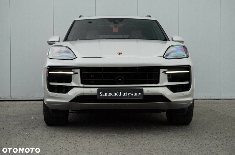 Porsche Cayenne - 4