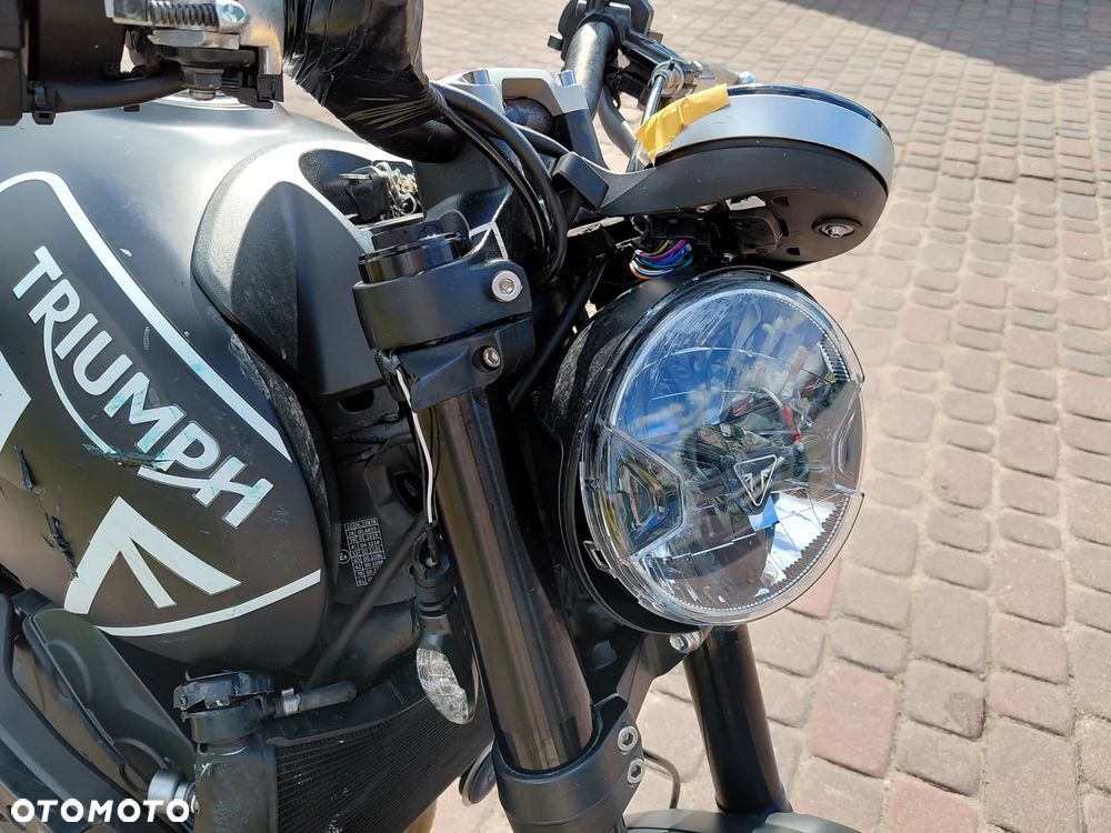 Triumph Trident - 10