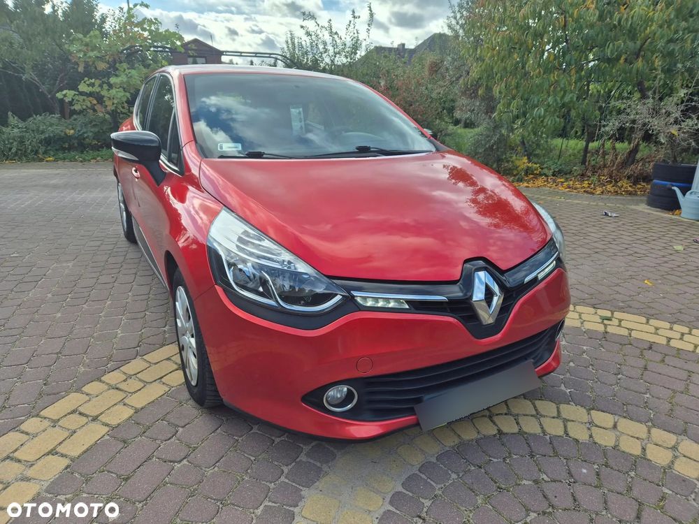 Renault Clio 1.2 16V Limited Plus - 22