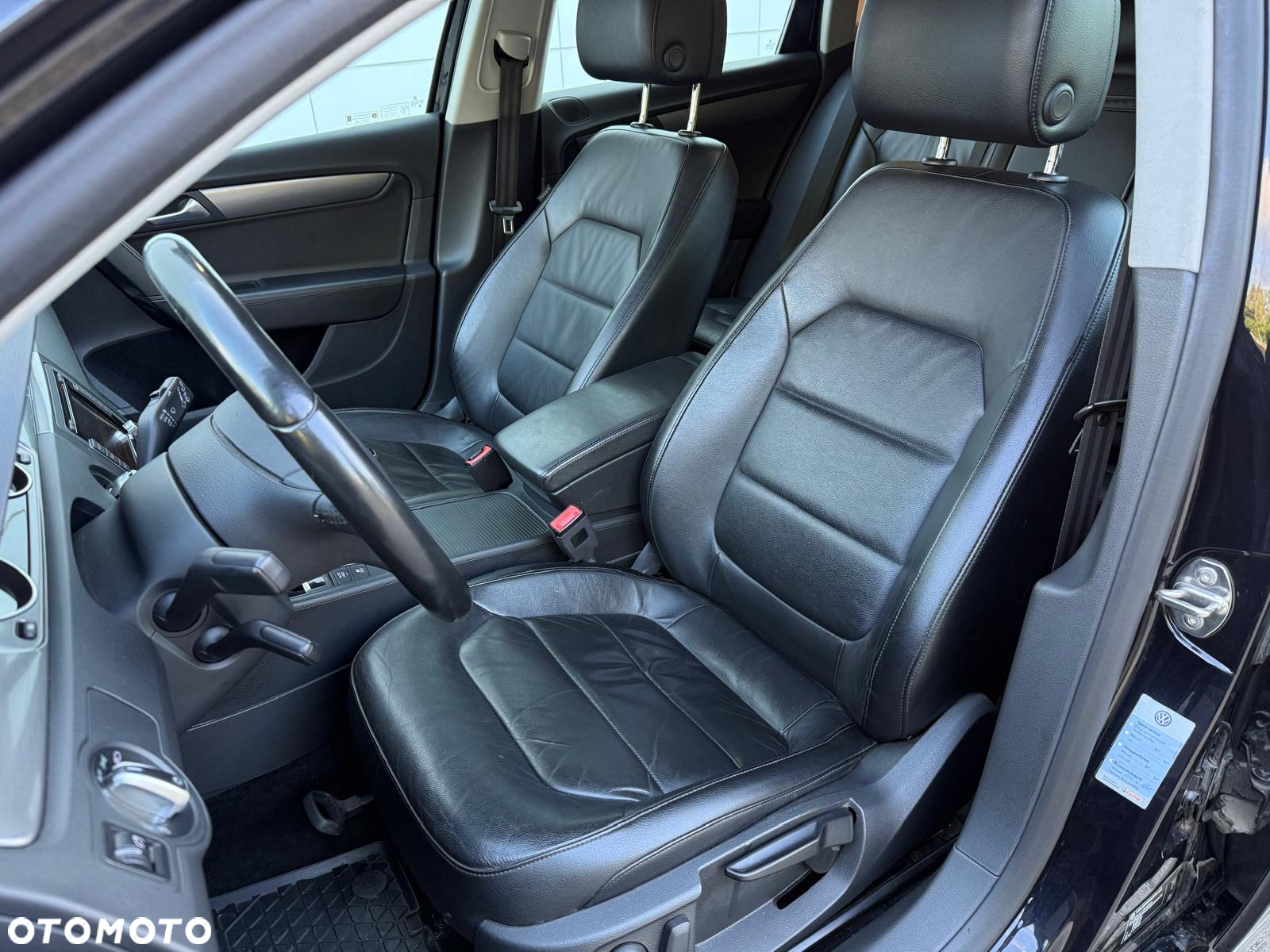 Volkswagen Passat 2.0 TDI DPF Highline - 15