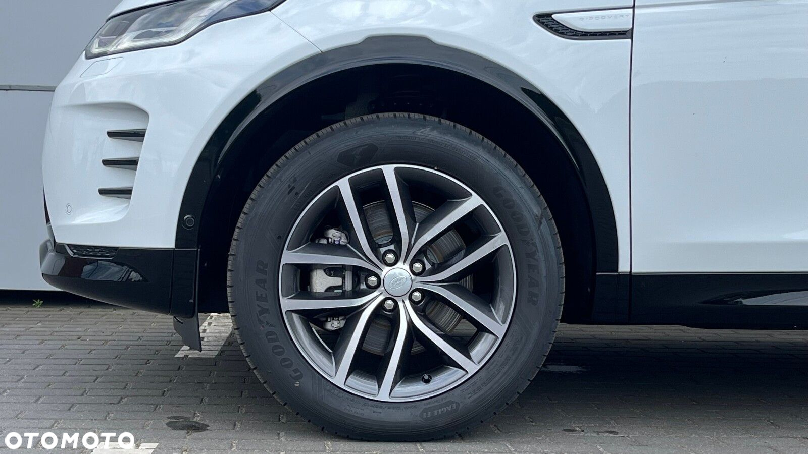 Land Rover Discovery Sport - 3