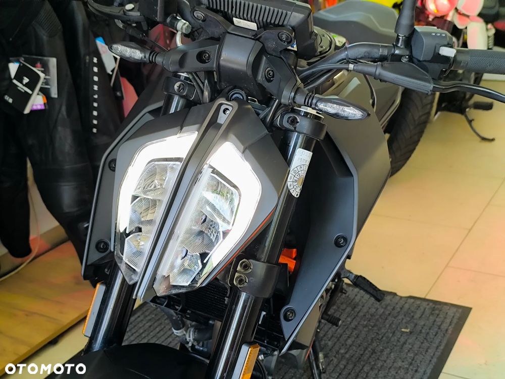KTM Duke 125 - 17